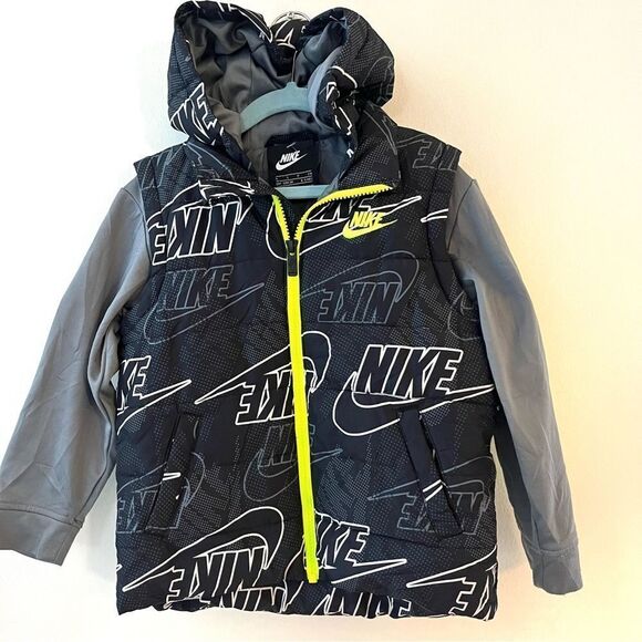 Nike‎ Boys Logo Print Black/Volt Size 4-5 Small Therma Padded Mock Vest Jacket - Picture 2 of 11